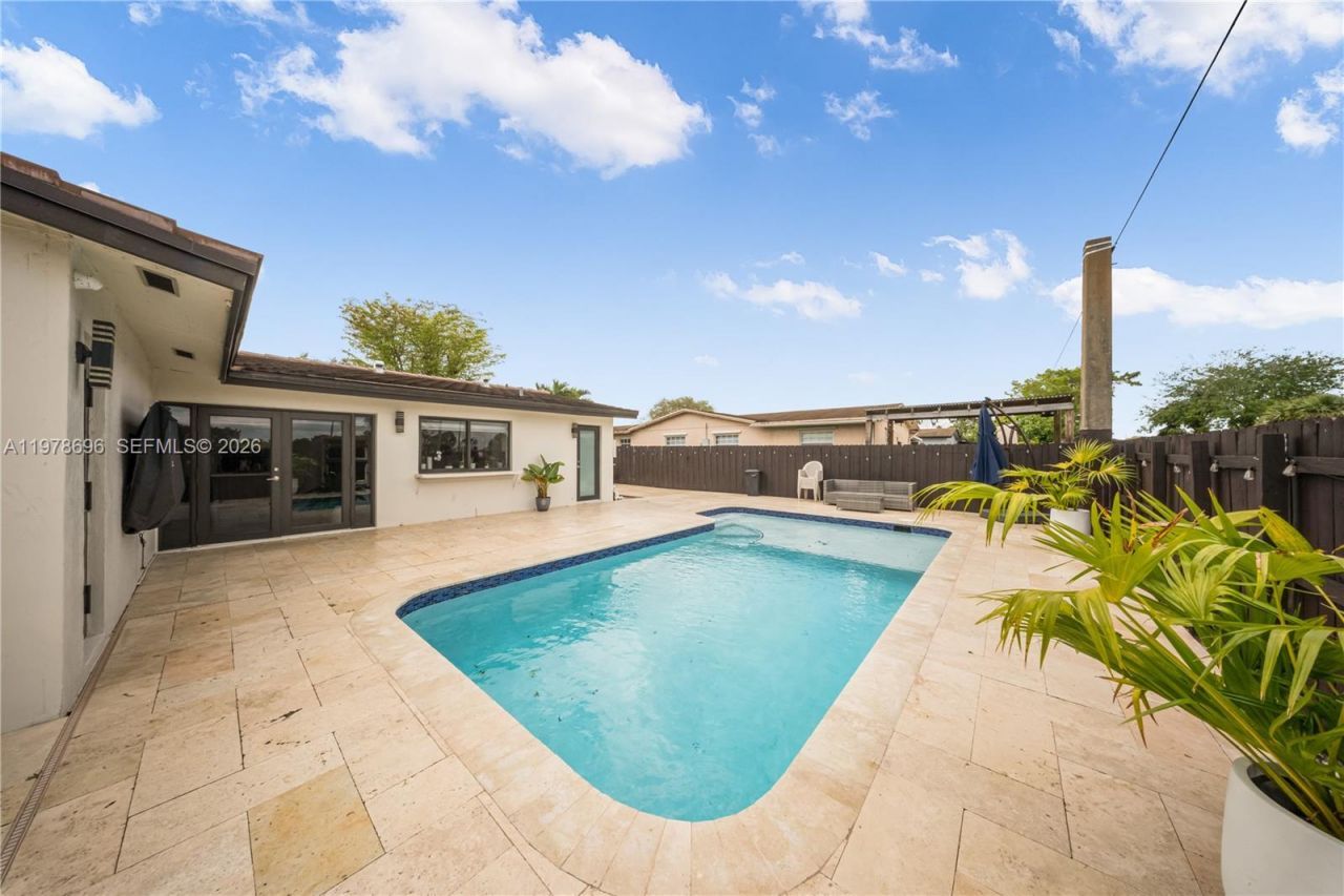 9349 NW 24th Pl , Pembroke Pines, FL 33024 Photo