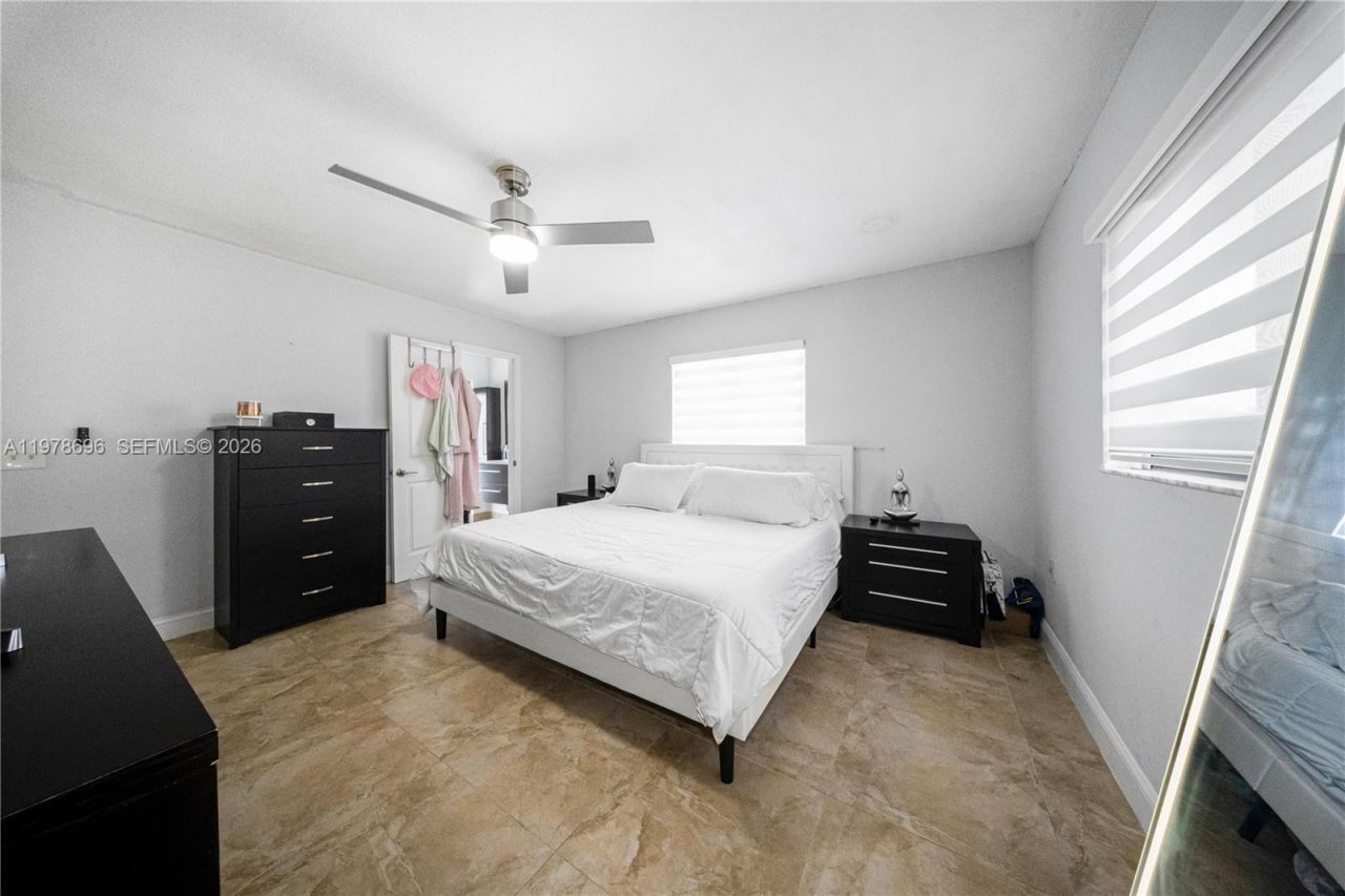 9349 NW 24th Pl , Pembroke Pines, FL 33024 Photo