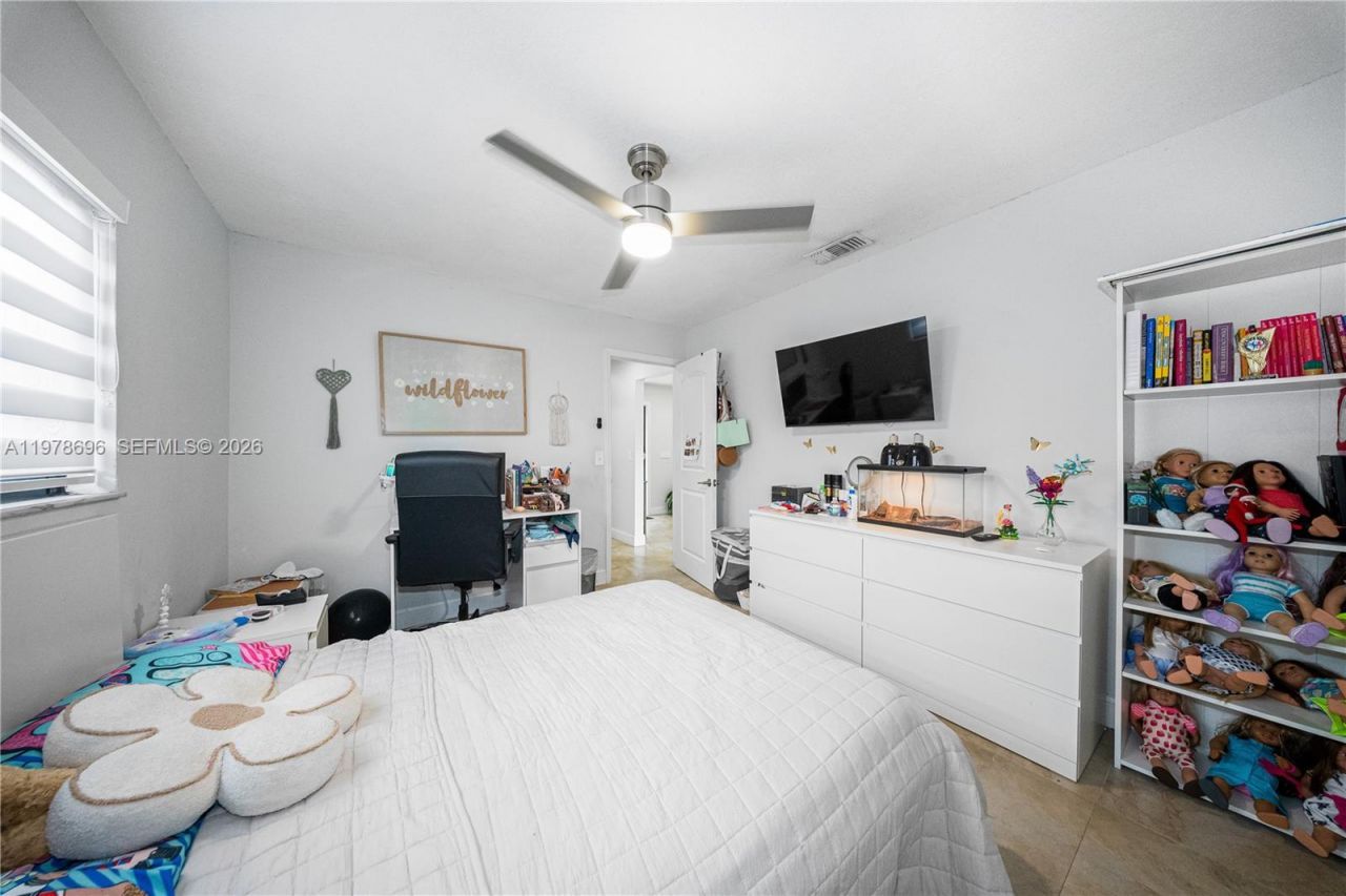 9349 NW 24th Pl , Pembroke Pines, FL 33024 Photo