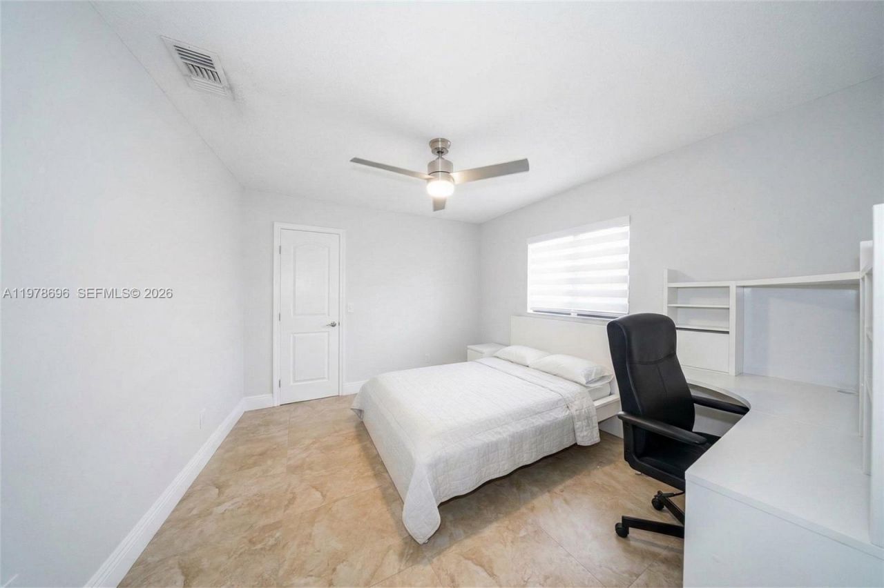 9349 NW 24th Pl , Pembroke Pines, FL 33024 Photo