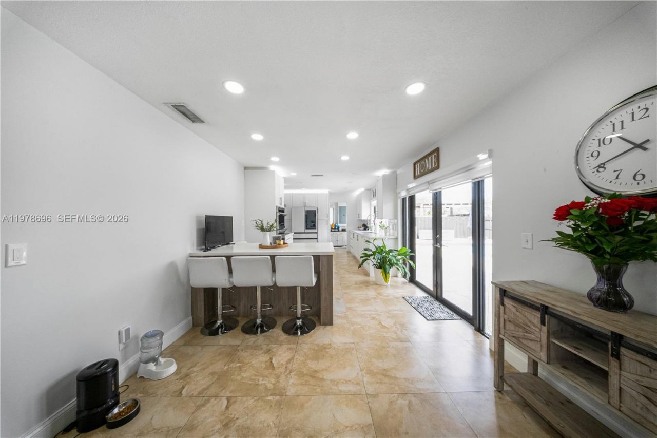 9349 NW 24th Pl , Pembroke Pines, FL 33024 Photo