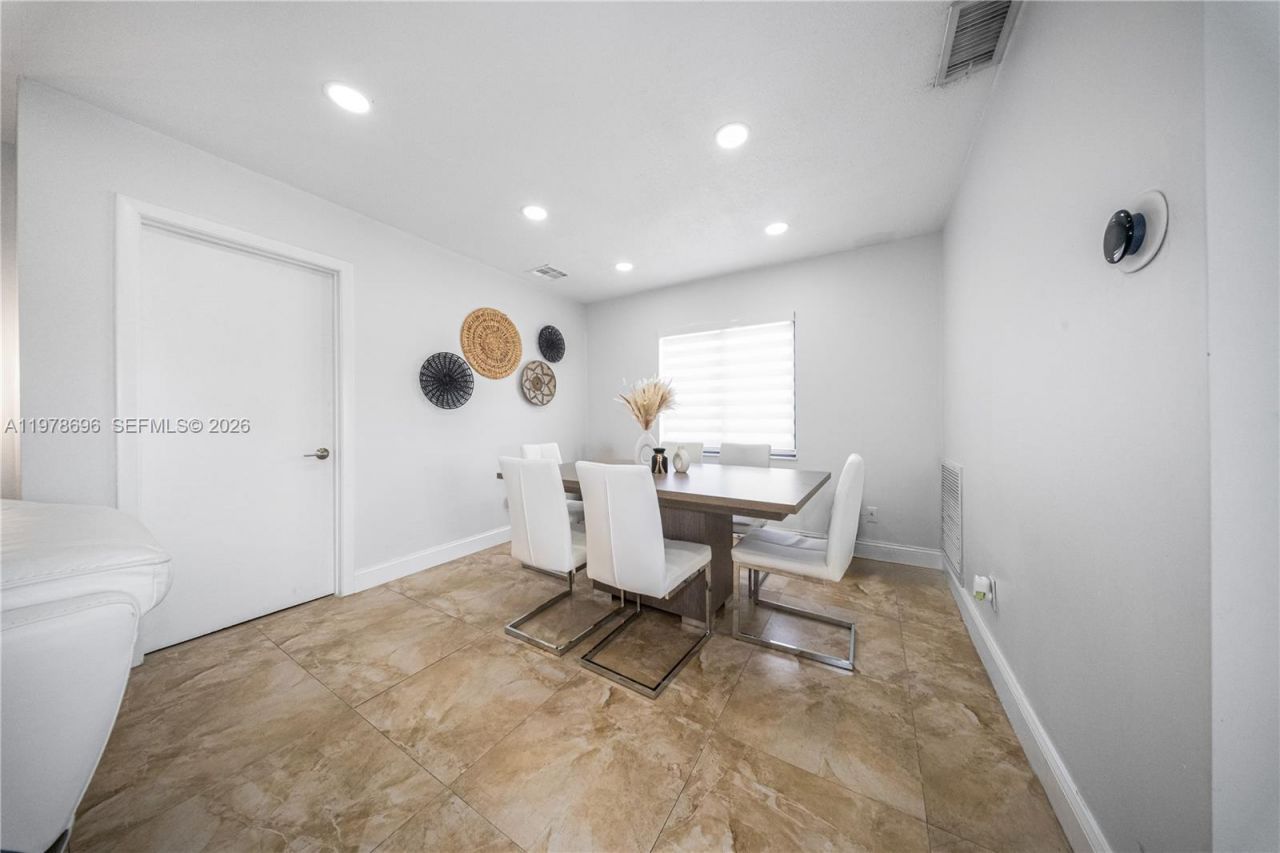 9349 NW 24th Pl , Pembroke Pines, FL 33024 Photo