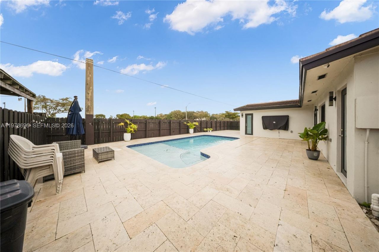 9349 NW 24th Pl , Pembroke Pines, FL 33024 Photo