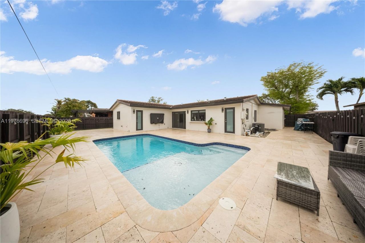 9349 NW 24th Pl , Pembroke Pines, FL 33024 Photo