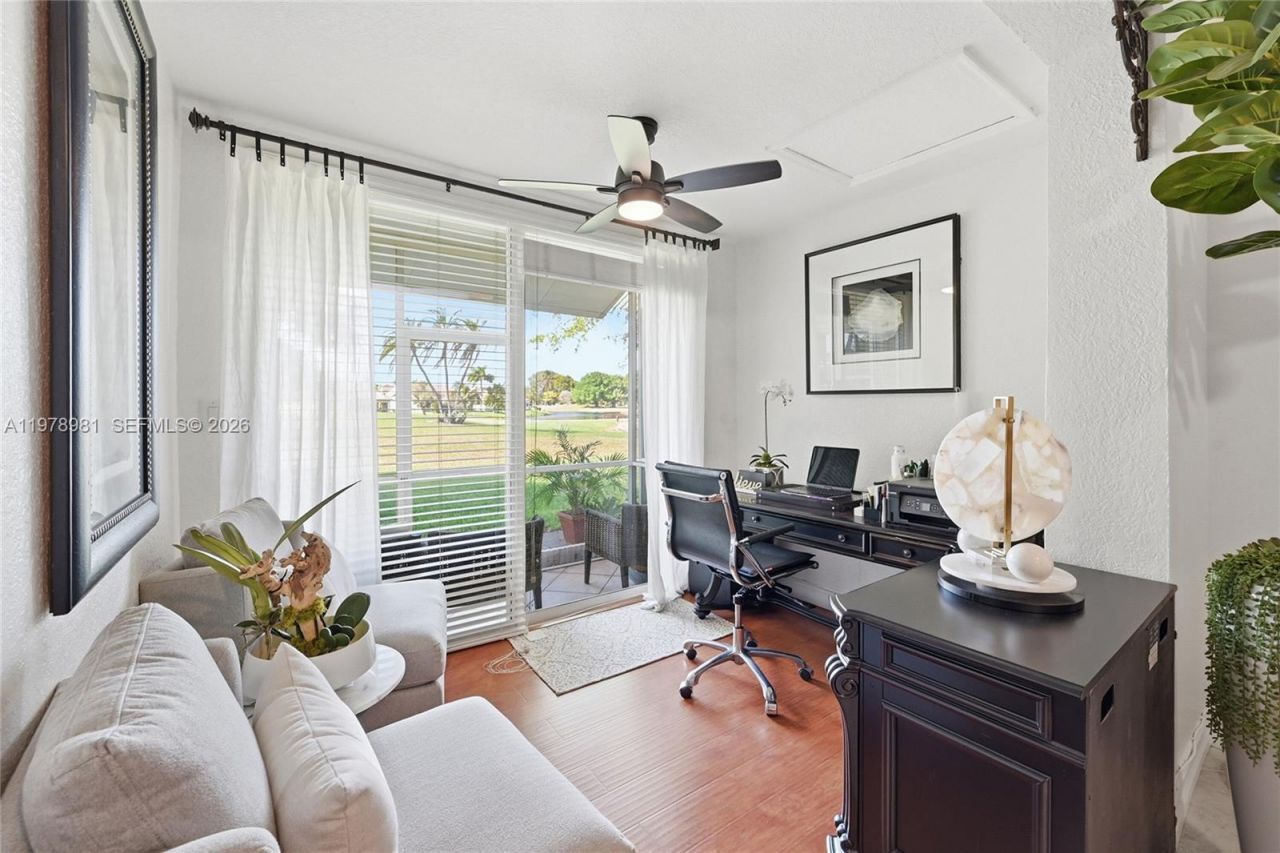 8249 NW 70th St, Tamarac, FL 33321 Photo