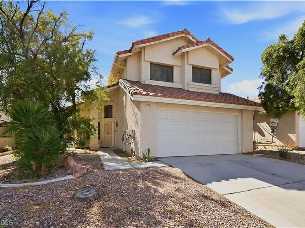 7709 Kalmalii Avenue , Las Vegas, NV 89147