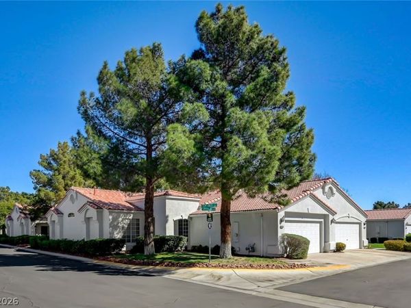 8828 Crystal Port Avenue, Las Vegas, NV 89147