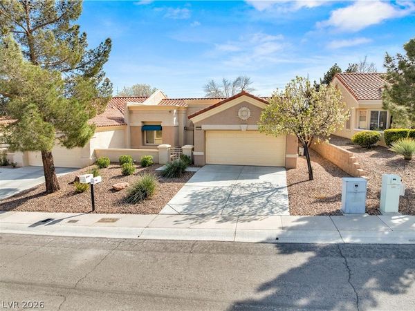 10525 Mission Lakes Avenue, Las Vegas, NV 89134