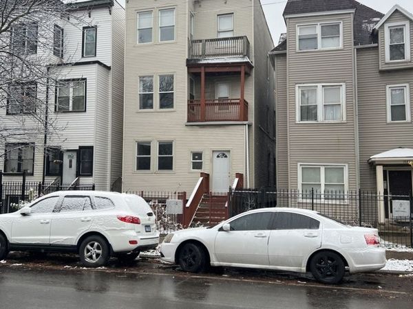 1936 N Kimball Avenue , Unit 1, Chicago, IL 60647