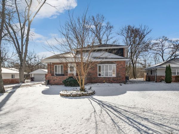 411 Suwanee Street , Park Forest, IL 60466