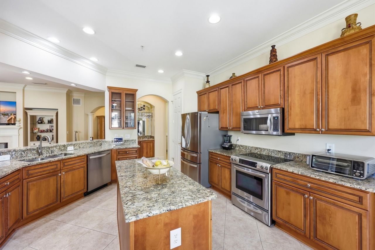 8560 San Marcello Dr. Photo 10