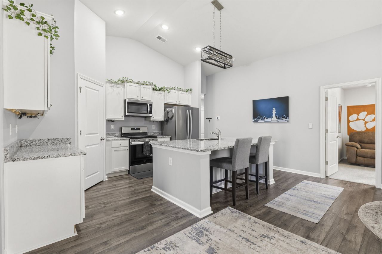 1807 Berkley Village Loop Photo 10