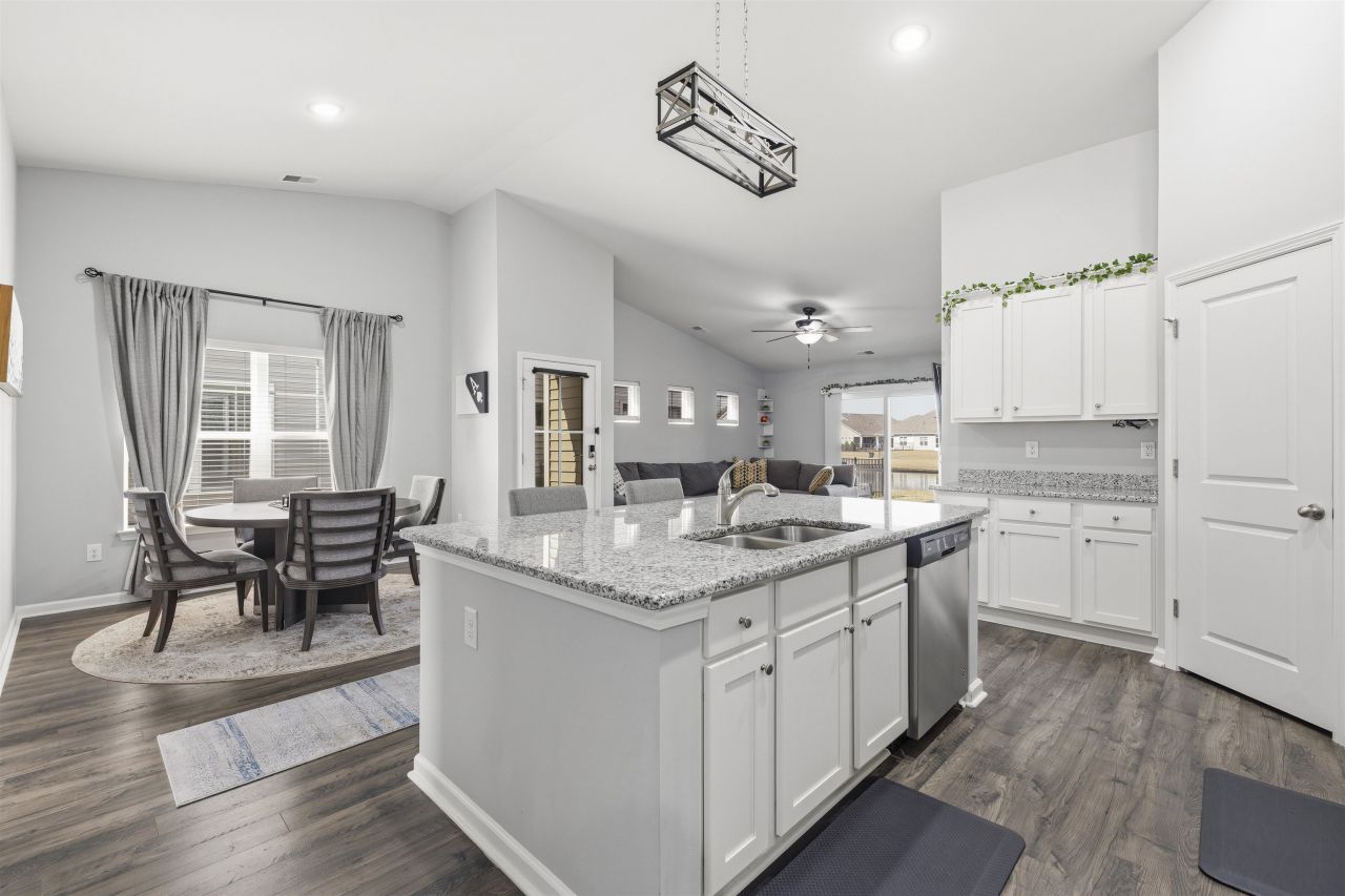 1807 Berkley Village Loop Photo 11