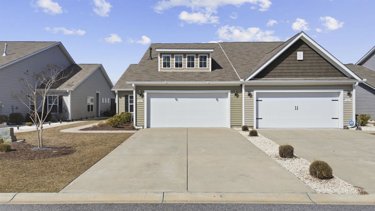 1807 Berkley Village Loop Photo 2