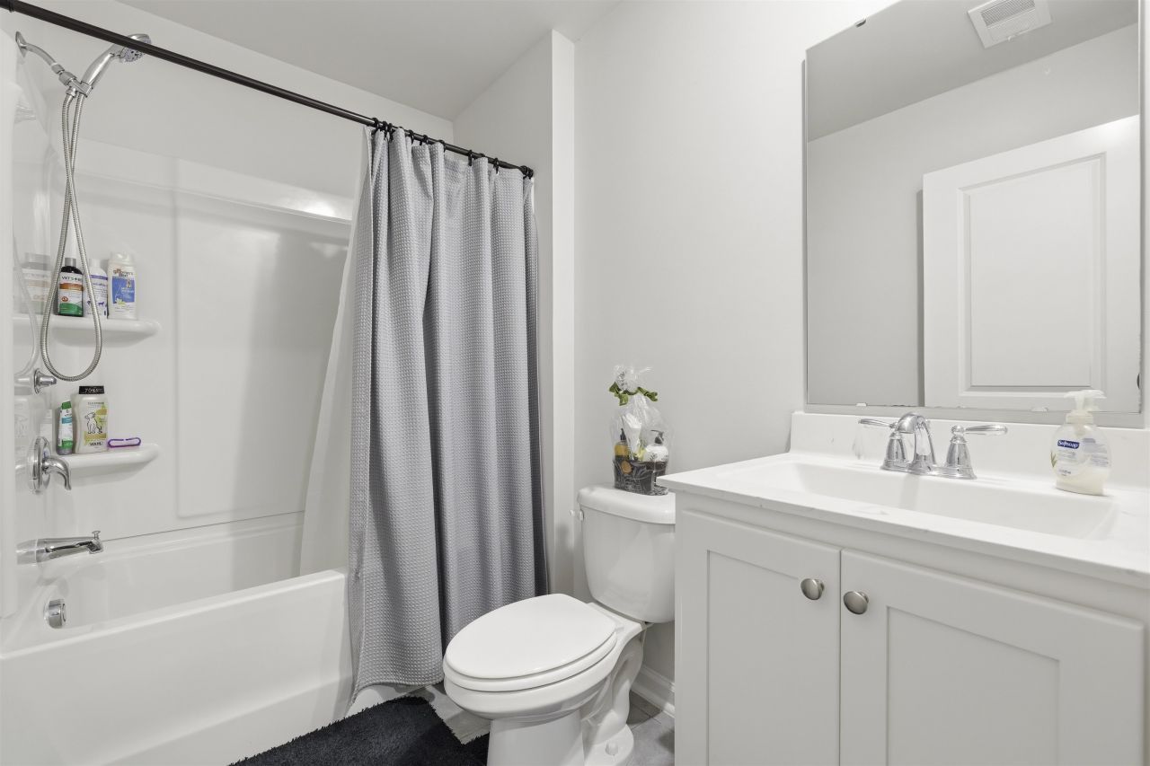 1807 Berkley Village Loop Photo 23