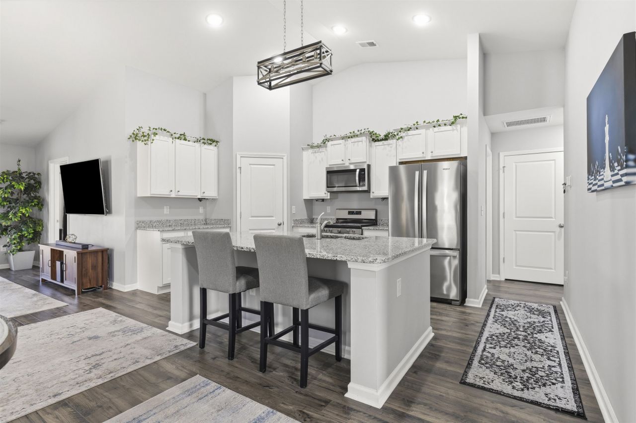 1807 Berkley Village Loop Photo 9