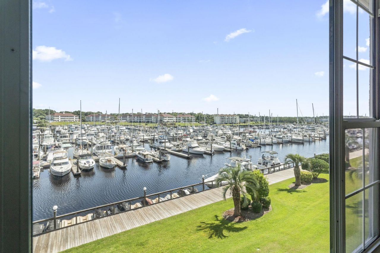 4633 Lightkeepers Way Photo 23