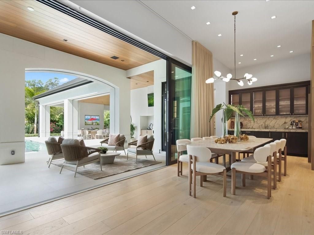 117 West St , Naples, FL 34108 Photo