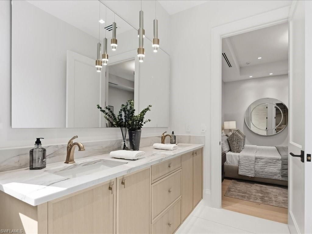 117 West St , Naples, FL 34108 Photo