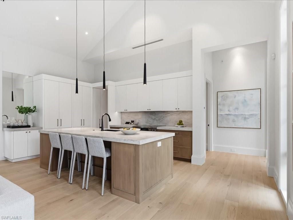 117 West St , Naples, FL 34108 Photo