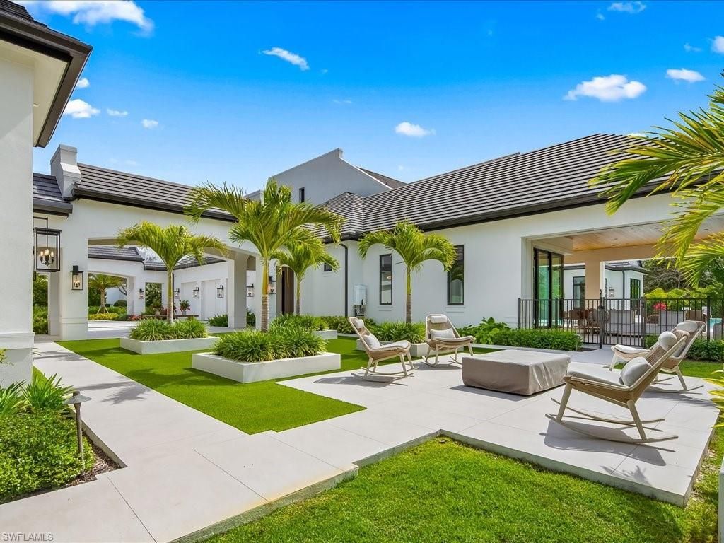 117 West St , Naples, FL 34108 Photo