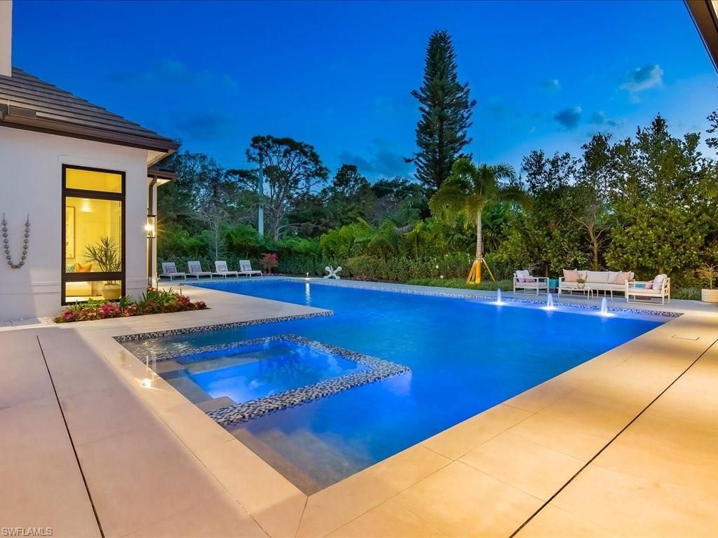 117 West St , Naples, FL 34108 Photo