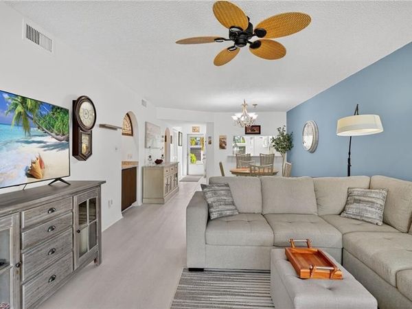 705 Augusta BLVD, Unit 705-4, NAPLES, FL 34113