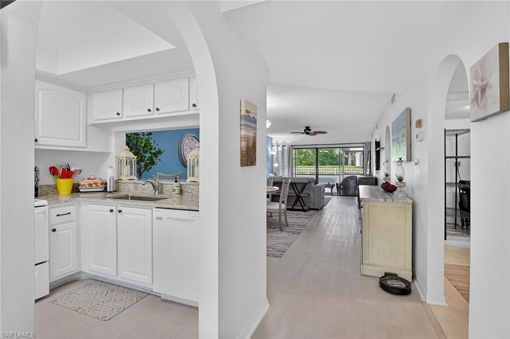 705 Augusta Blvd, Unit 705-4, Naples, FL 34113 Photo