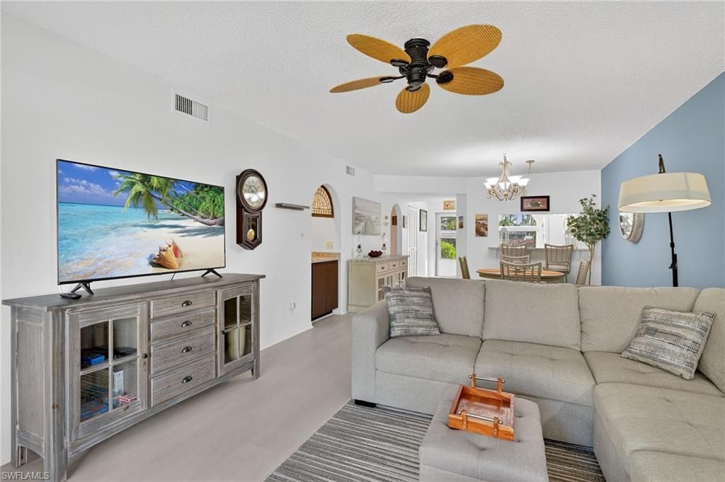 705 Augusta Blvd, Unit 705-4, Naples, FL 34113 Photo