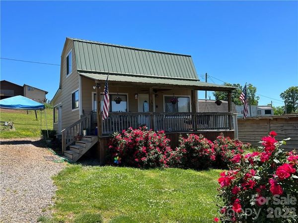 105 Filly Trail , Love Valley, NC 28625