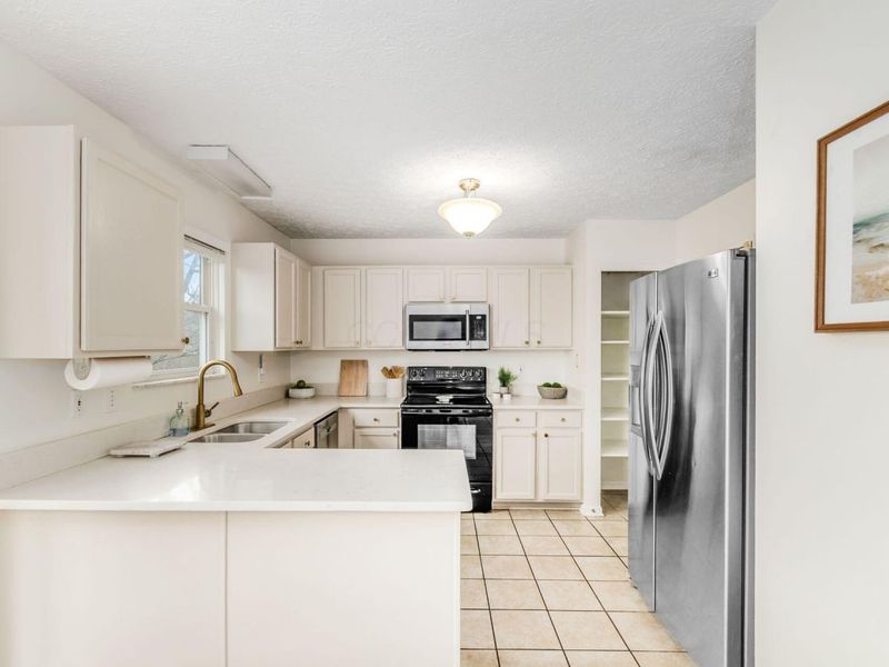 2314 Brisum Way , Hilliard, OH 43026 Photo 7