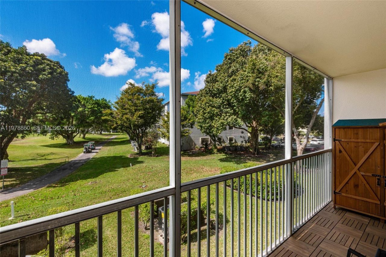 300 SW 134th Way , Unit 212E, Pembroke Pines, FL 33027 Photo