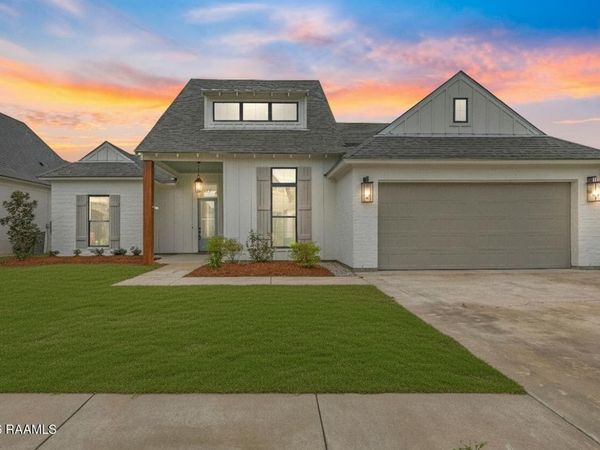 107 Lansing Lane, Youngsville, LA 70592