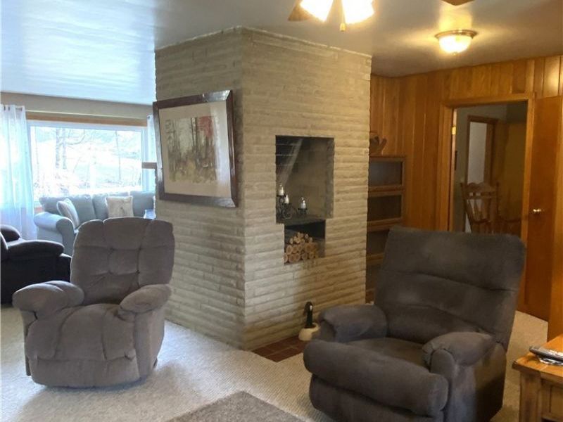 575 East Street , East Palestine, OH 44413 Photo 18