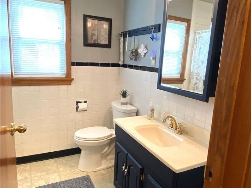 575 East Street , East Palestine, OH 44413 Photo 25