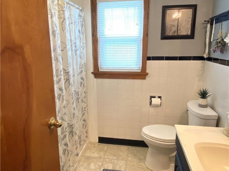 575 East Street , East Palestine, OH 44413 Photo 26