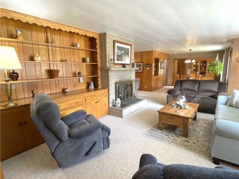 575 East Street , East Palestine, OH 44413 Photo 4