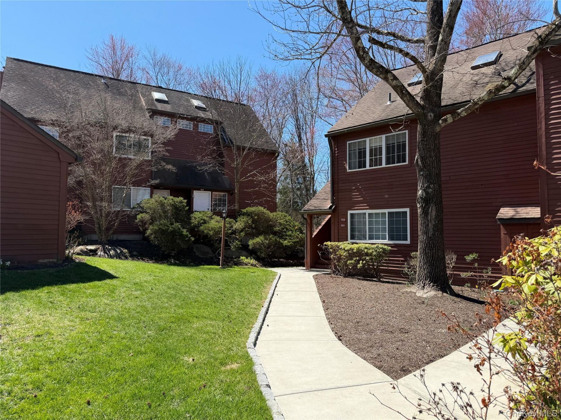 702 Autumn Lane, Brewster, NY 10509 Main Photo