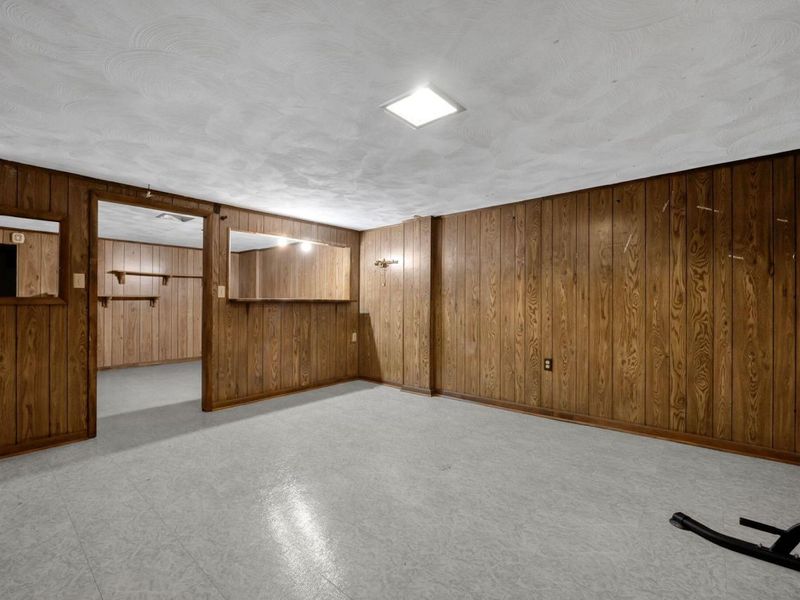 1370 Erickson Road , Columbus, OH 43227 Photo 19