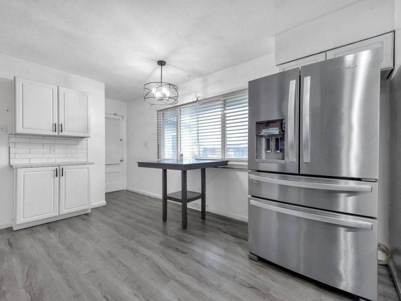 1370 Erickson Road , Columbus, OH 43227 Photo 6