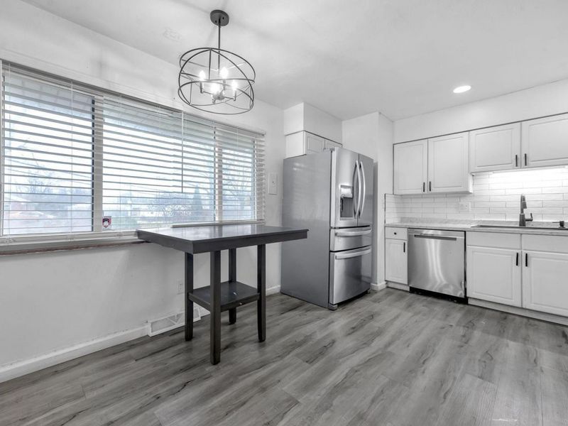 1370 Erickson Road , Columbus, OH 43227 Photo 7