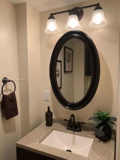 6917 Collins Ave, Unit 622, Miami Beach, FL 33141 Photo