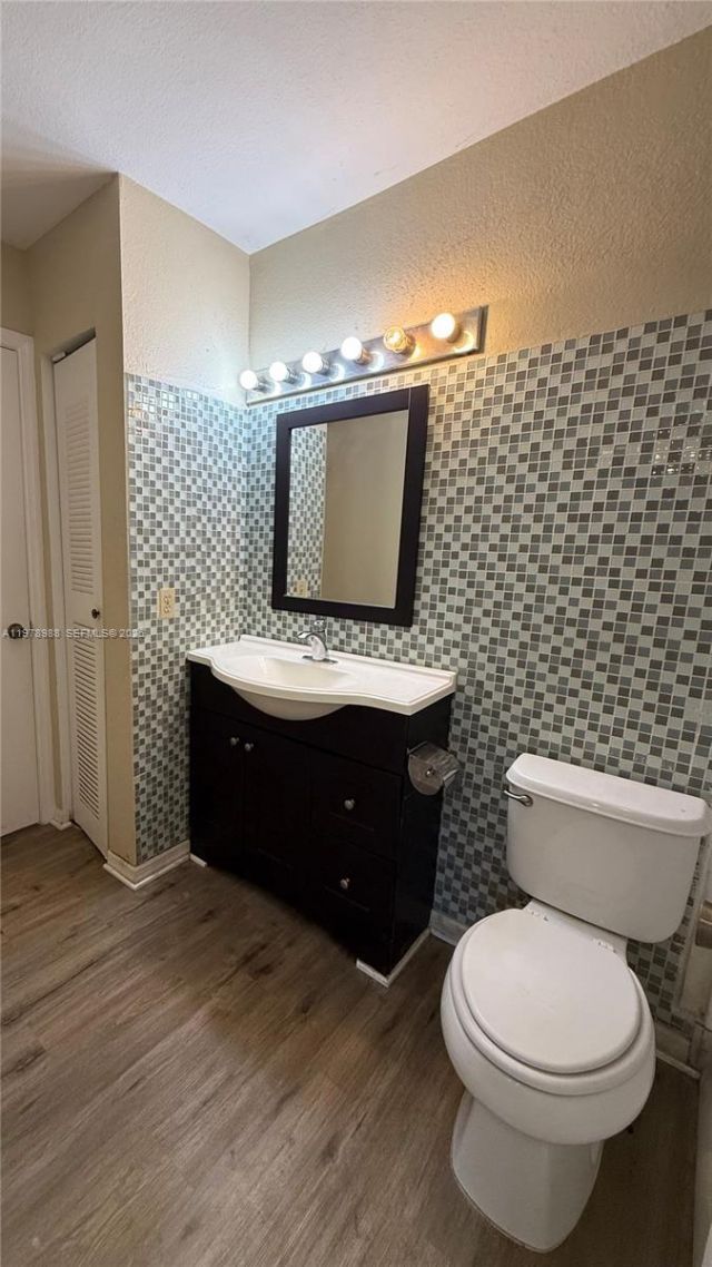 1401 Village Blvd, Unit 517, West Palm Beach, FL 33409 Photo