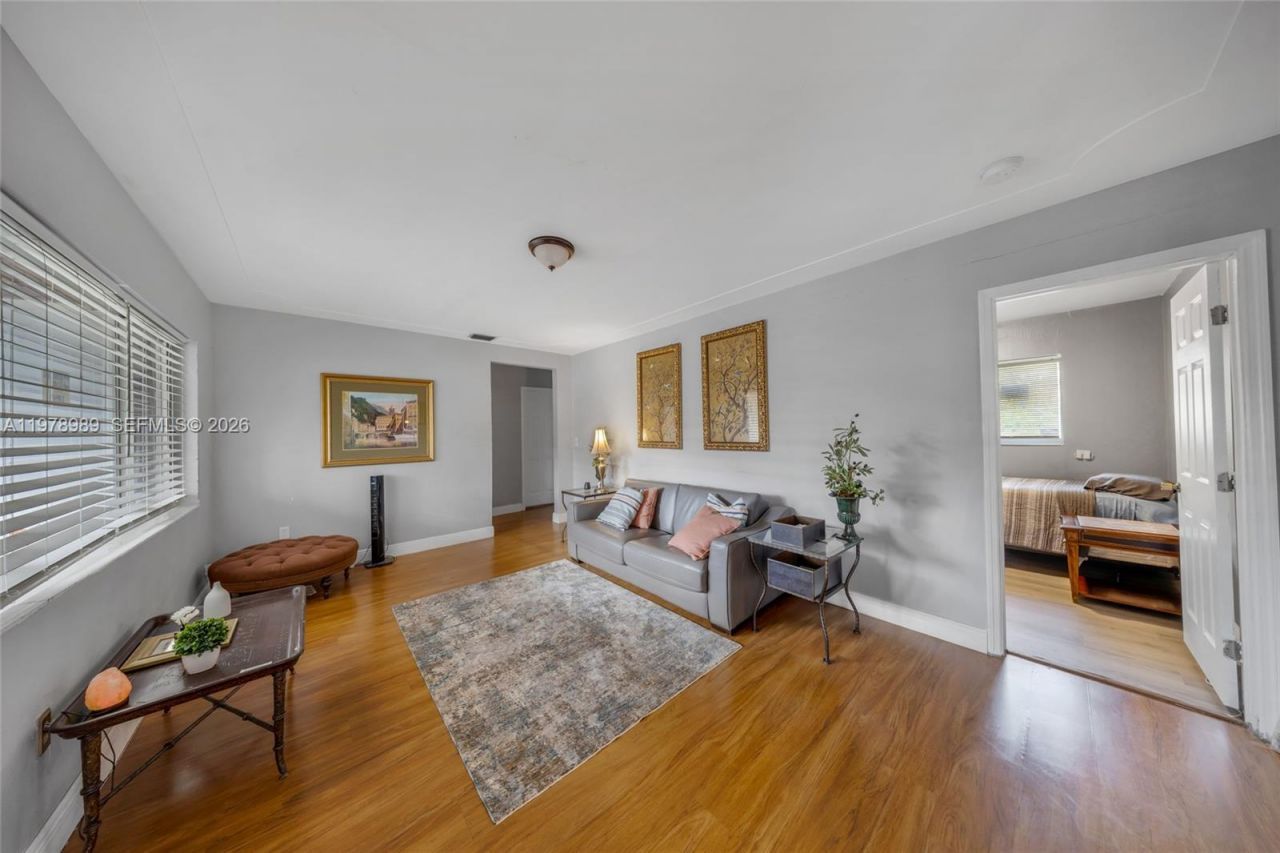 12090 NW 12th Ave , North Miami, FL 33168 Photo