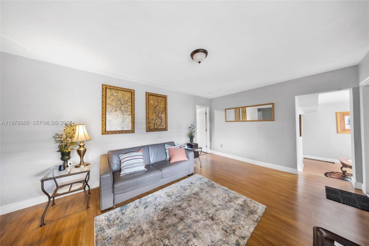 12090 NW 12th Ave , North Miami, FL 33168 Photo