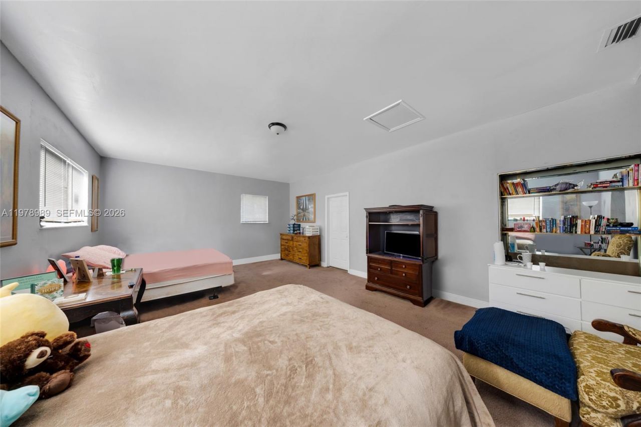 12090 NW 12th Ave , North Miami, FL 33168 Photo