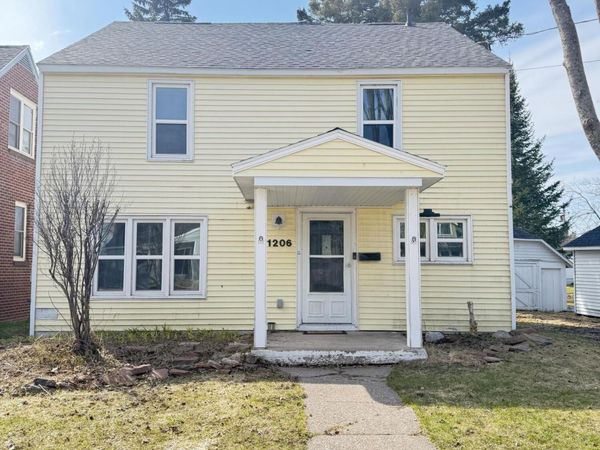 1206 Augusta ST, Sault Ste Marie, MI 49783