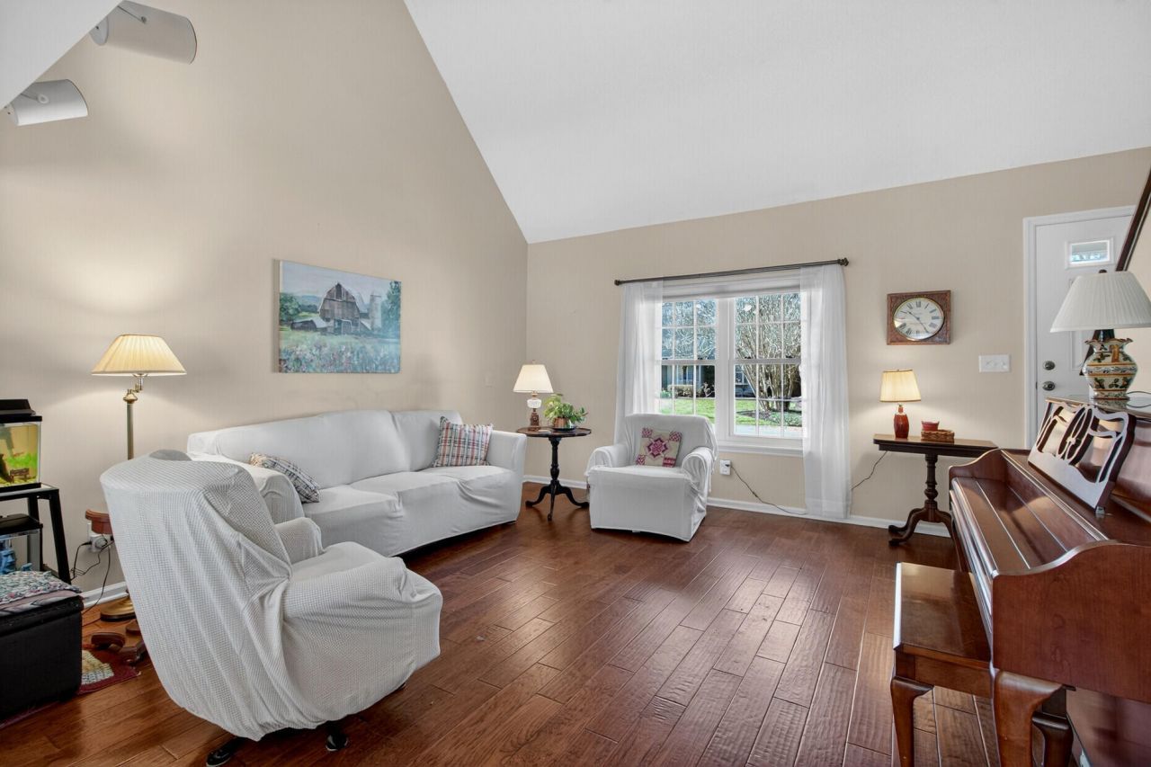 1440 Oak Landing Road Photo 9