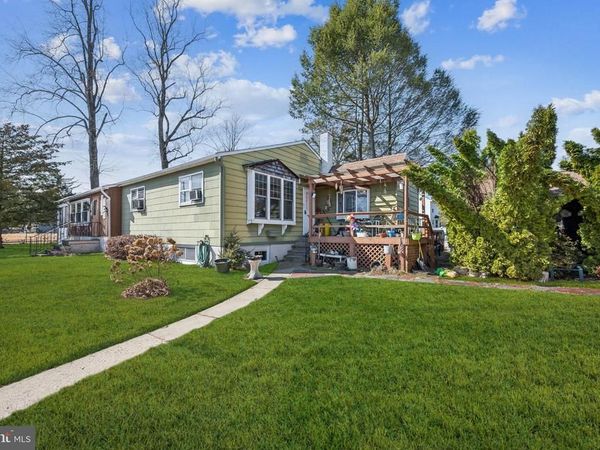 1105 HUNTINGTON AVENUE, GLENDORA, NJ 08029