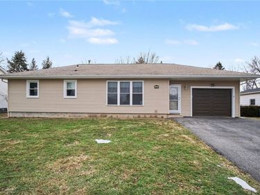 32 Tandoi Drive, Rochester, NY 14624
